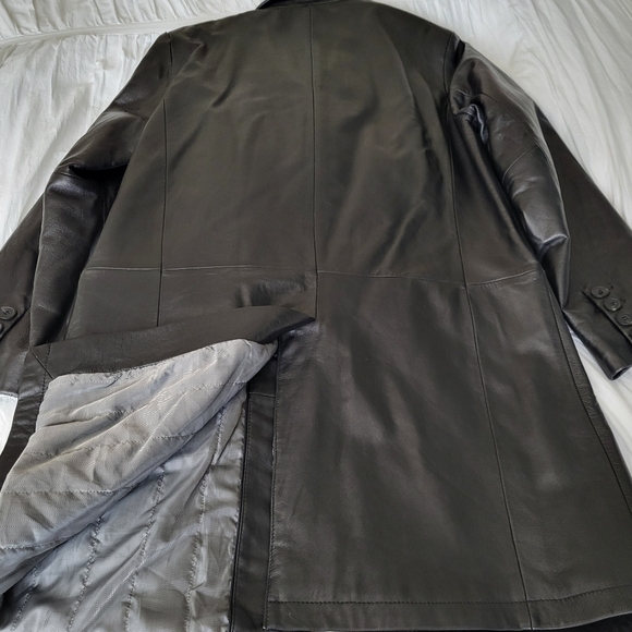 Wilsons Leather Button Down Trench - Picture 9 of 11